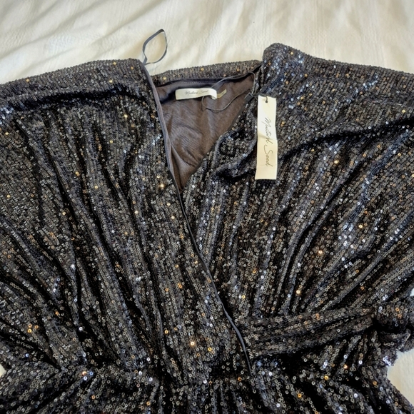 Mustard Seed women's size Large black mini sequined covered romper pockets NWT - Picture 6 of 10